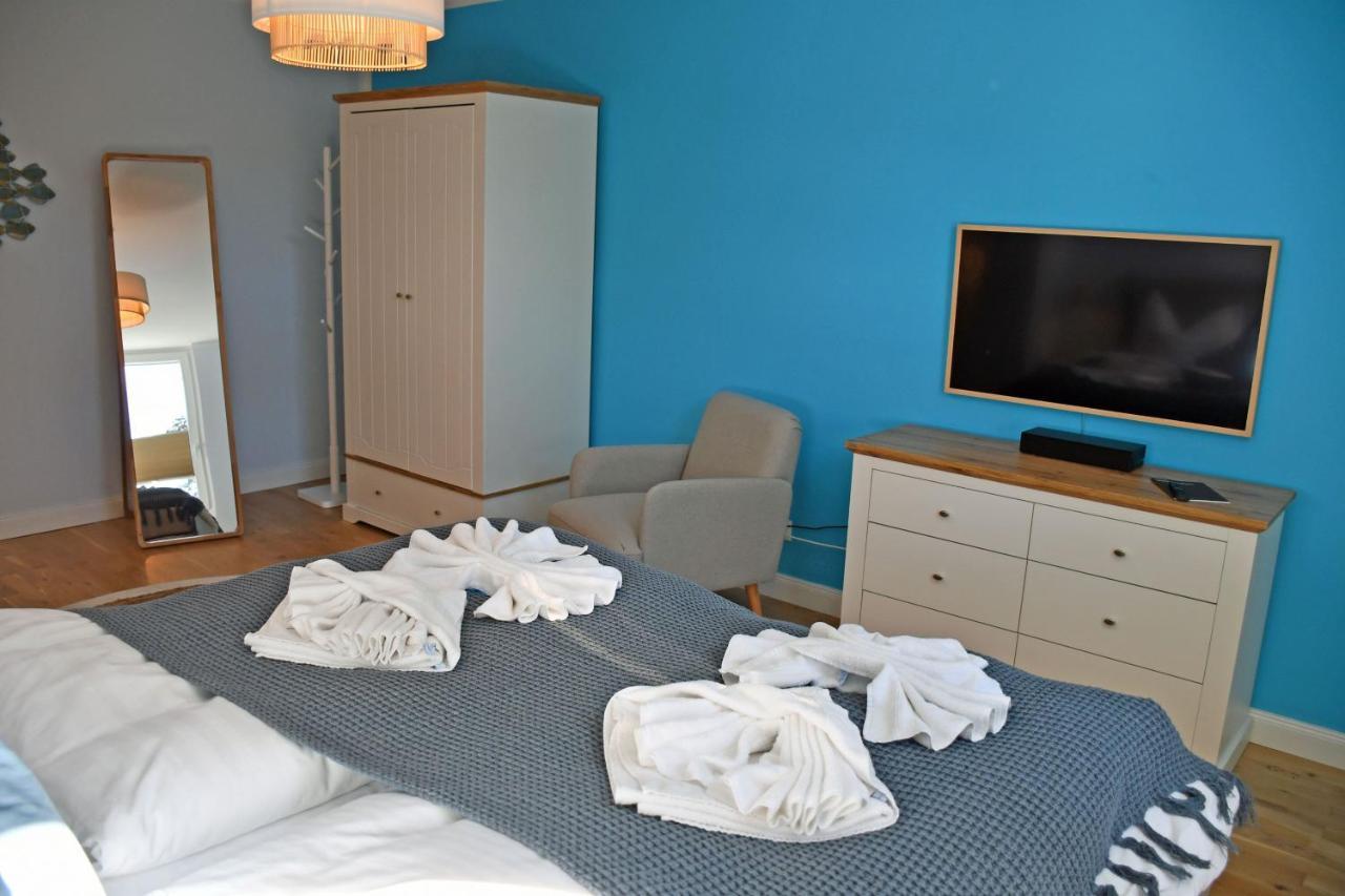 Schoene Ferienwohnungen Mit Kamin Im Ostseebad Sellin Sellin (Rugen) Exterior foto