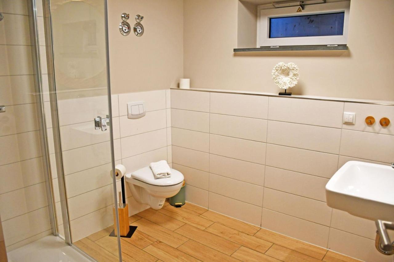 Schoene Ferienwohnungen Mit Kamin Im Ostseebad Sellin Sellin (Rugen) Exterior foto