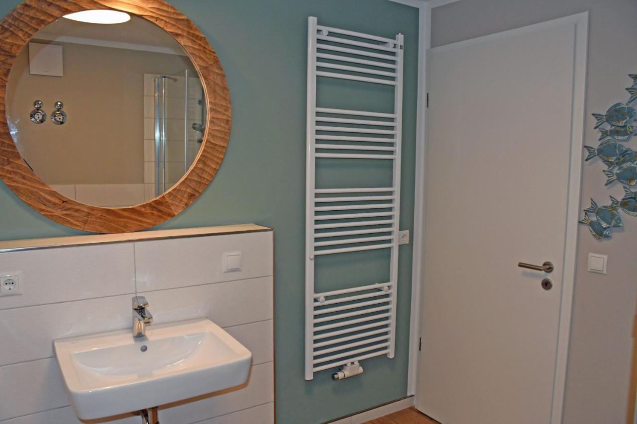 Schoene Ferienwohnungen Mit Kamin Im Ostseebad Sellin Sellin (Rugen) Exterior foto